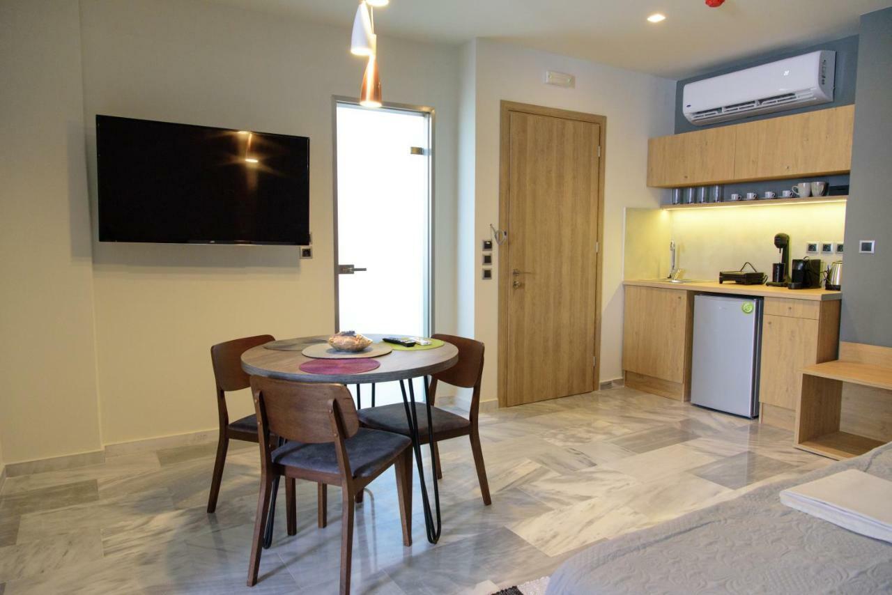 Eva Apartments Пірей Екстер'єр фото