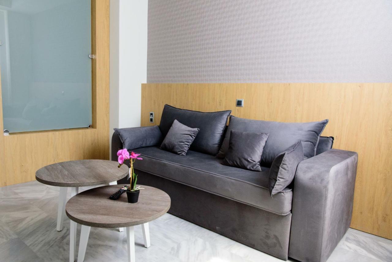 Eva Apartments Пірей Екстер'єр фото