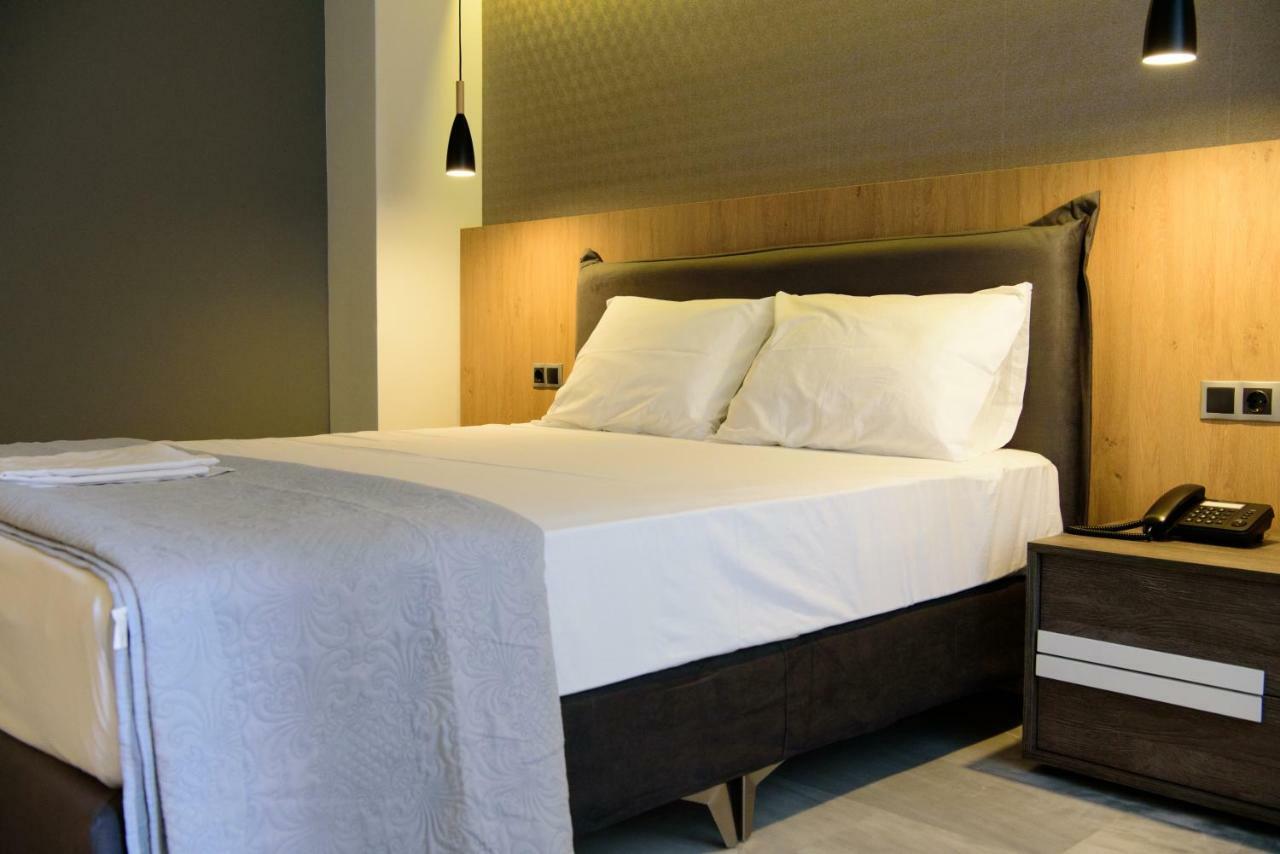 Eva Apartments Пірей Екстер'єр фото